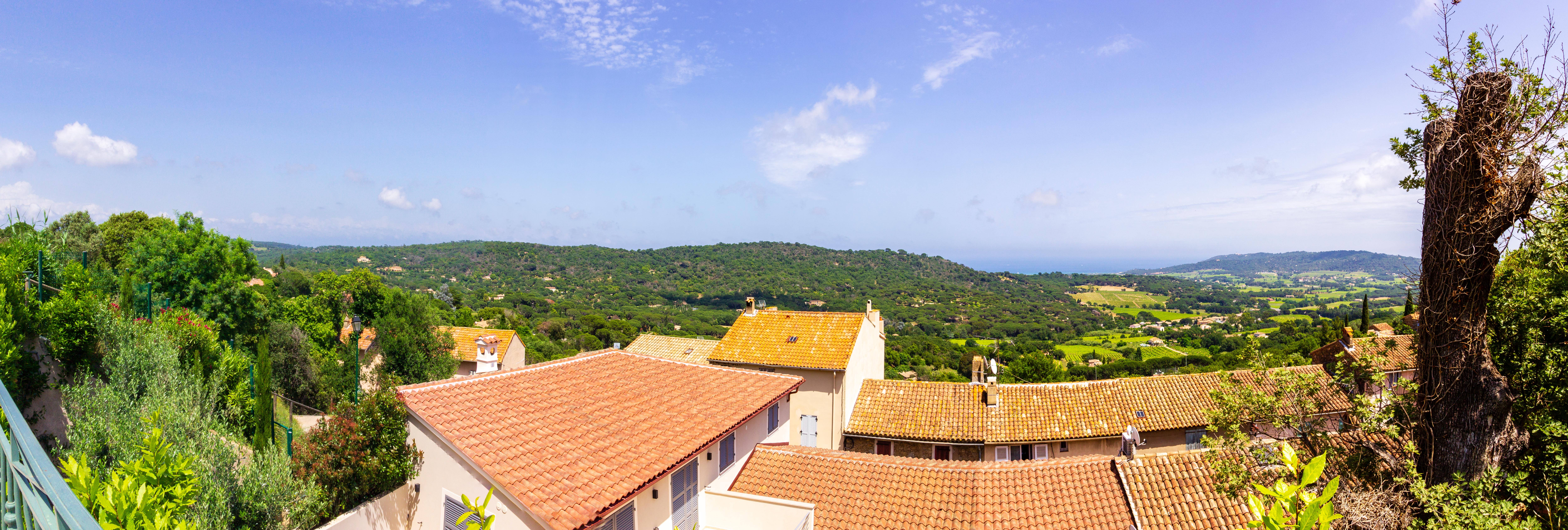 2018 05 Provence PanoramaSuperWideMax10000 011