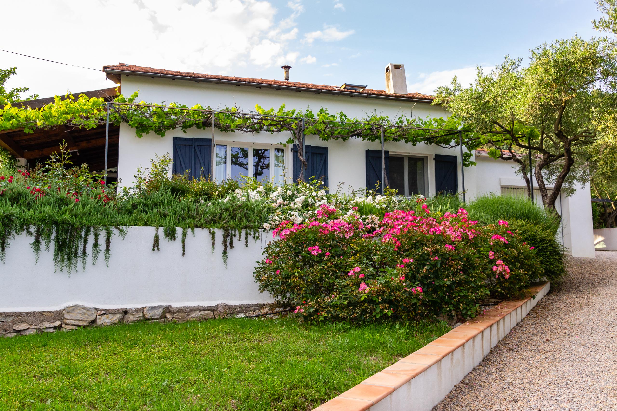 2018 05 Provence Garden 2 011