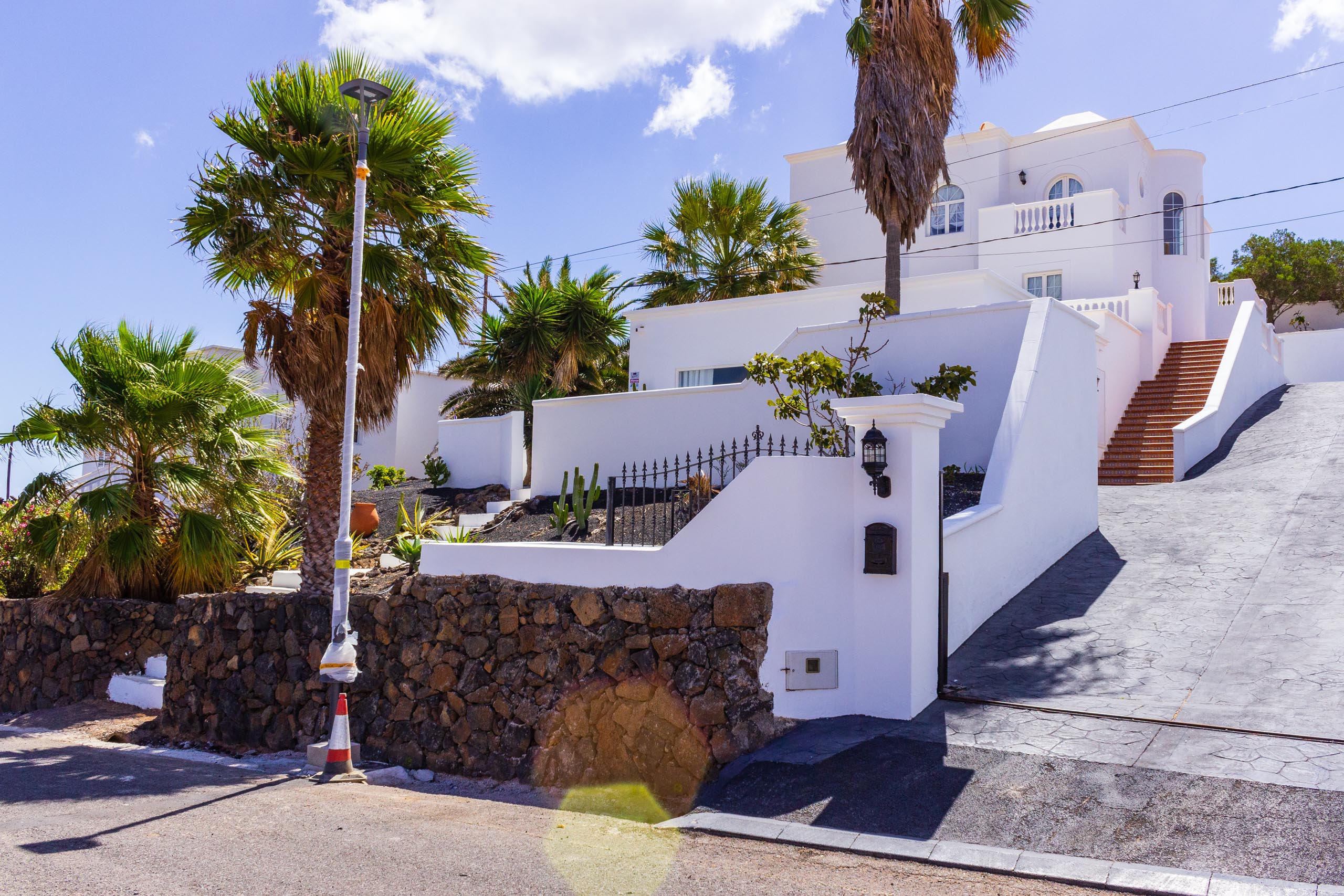 2018 08 Lanzarote AWalkRoundTabayesco 2 022