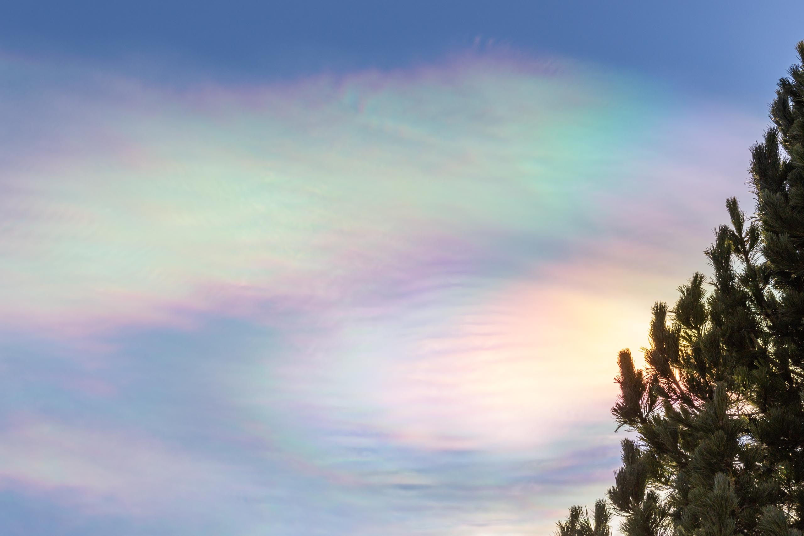 TAT iridescent clouds 002