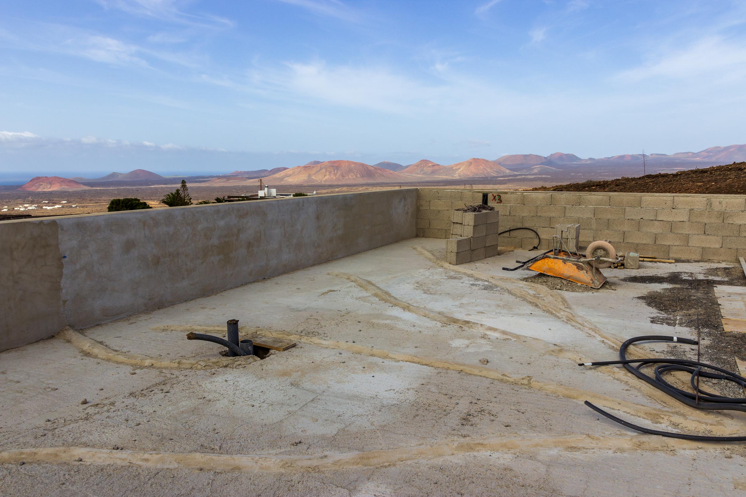 2022 02 LasBrenas February 1 the roof 005