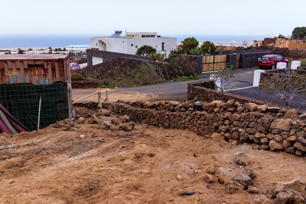 2022 02 LasBrenas February 2 the perimeter wall 001