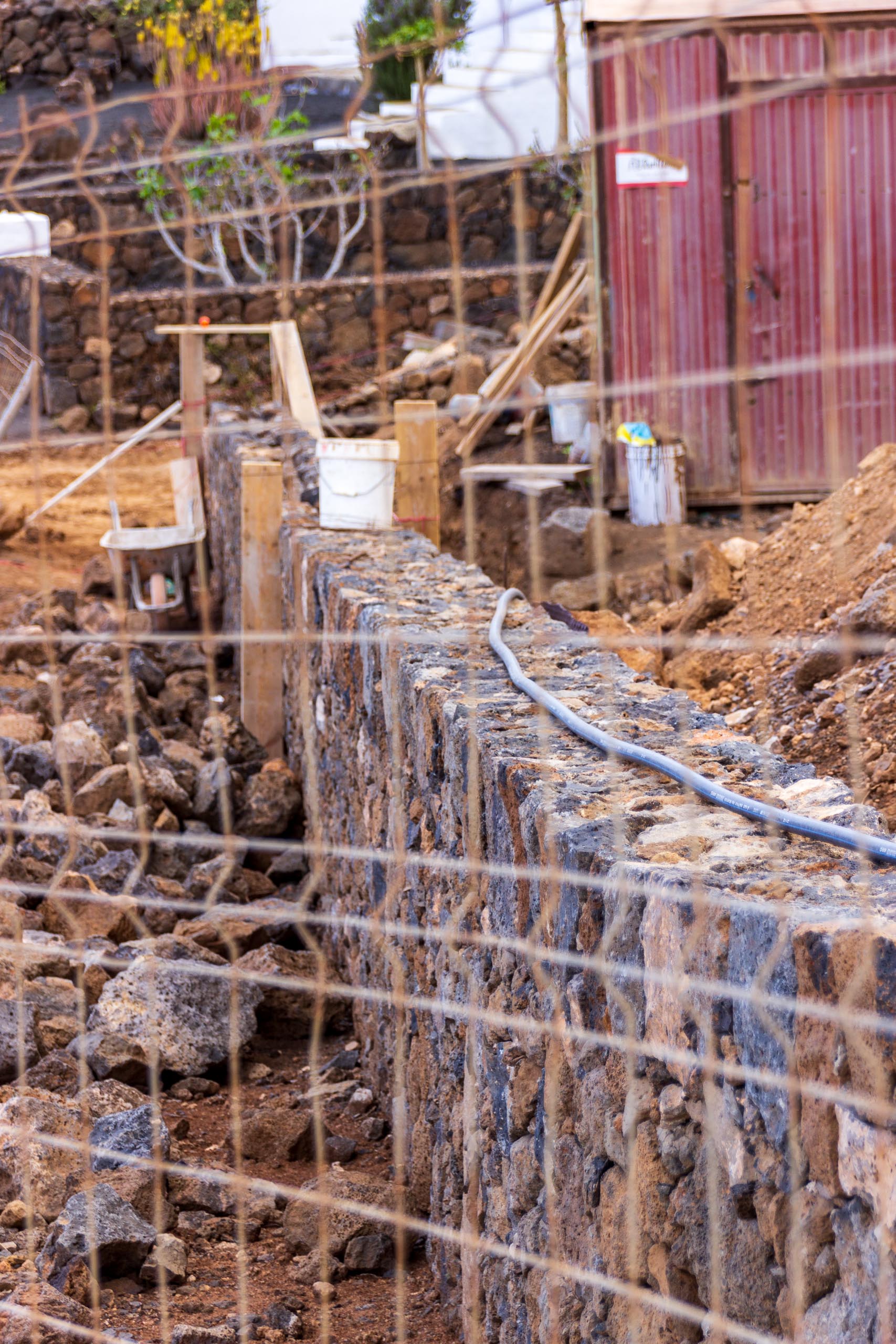 2022 02 LasBrenas 2 de febrero el muro perimetral 025