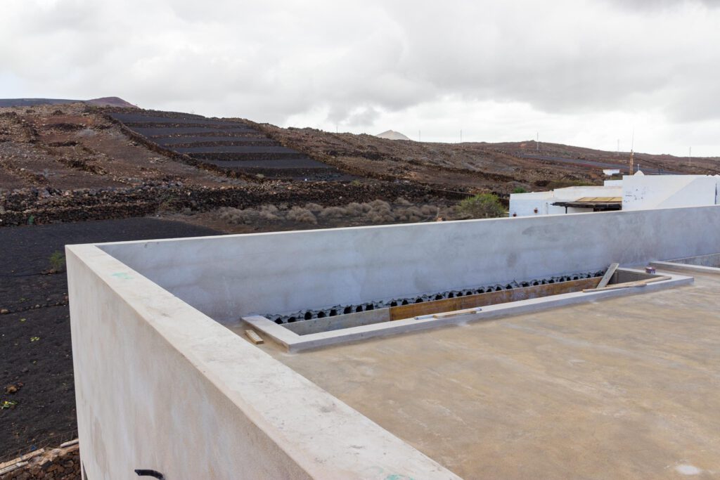 2022 02 LasBrenas February 2 the roof 001
