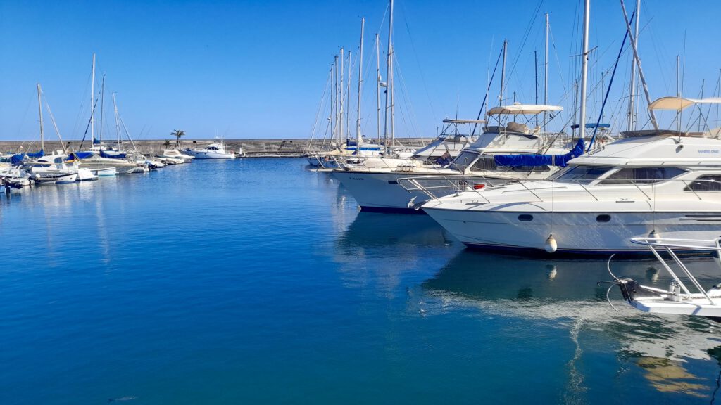 2022 06 Lanzarote Puerto Calero 001